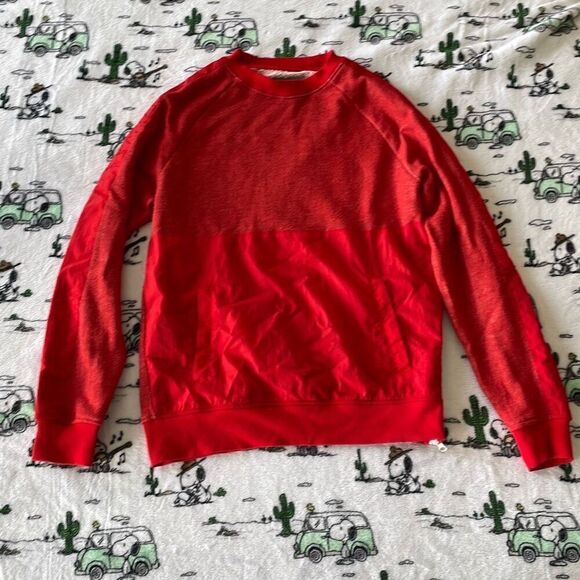 Original use red long sleeve casual pullover women’s sweater size s front pocket - Picture 2 of 11